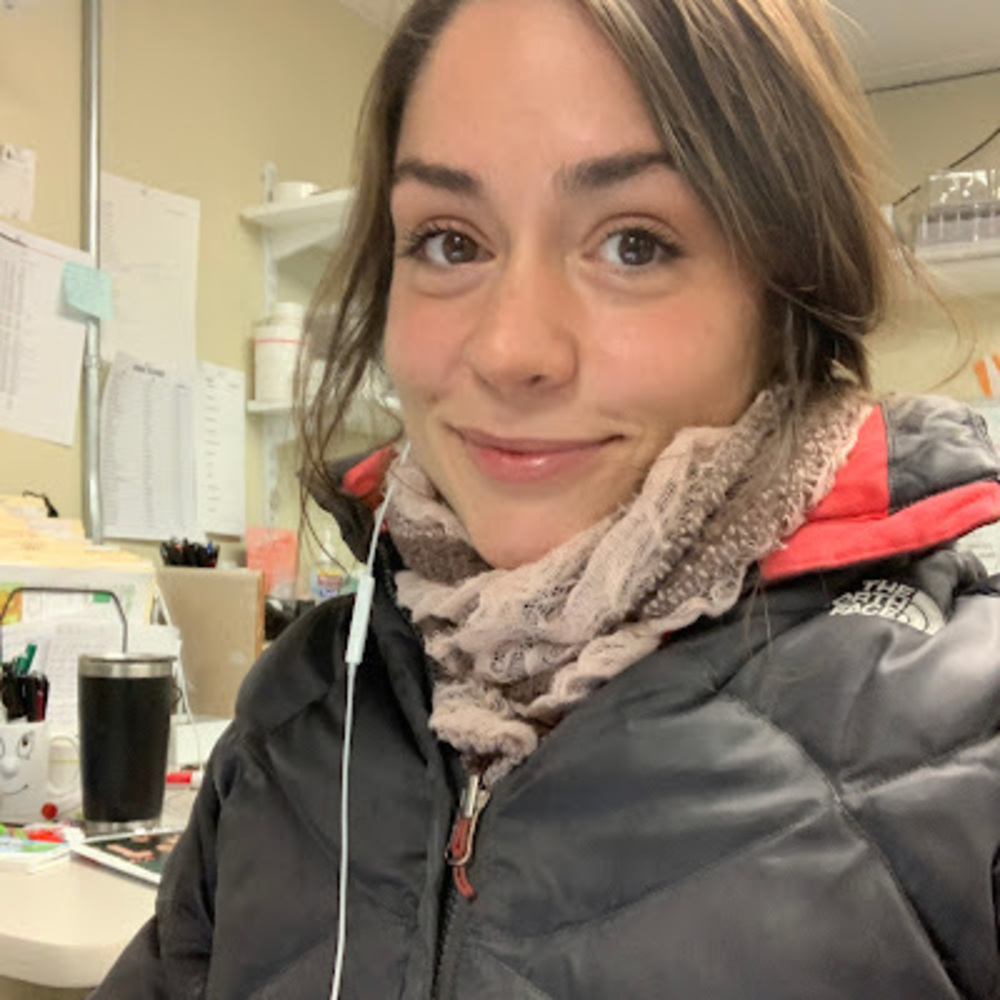 Meet your Posher, Nicole